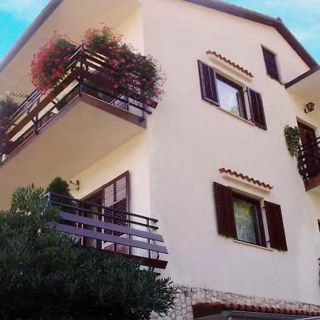 Apartman 5