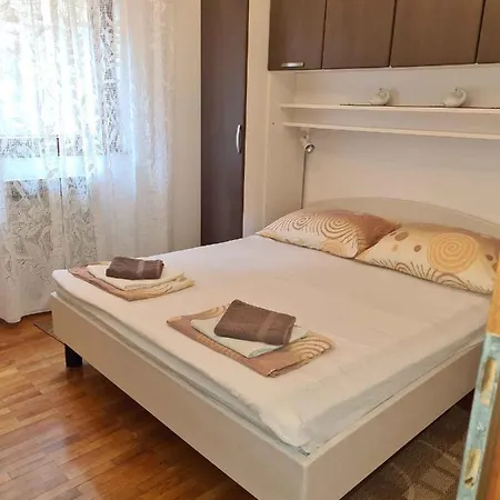 5 Apartman *
