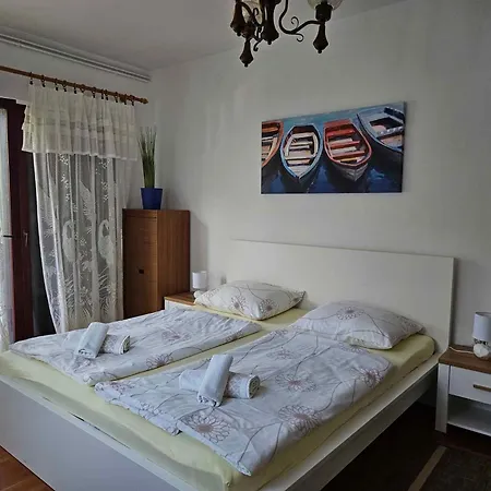 5 * Moscenicka Draga